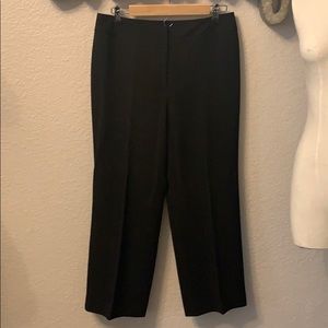 Women’s black Ann Taylor ankle pants size 8